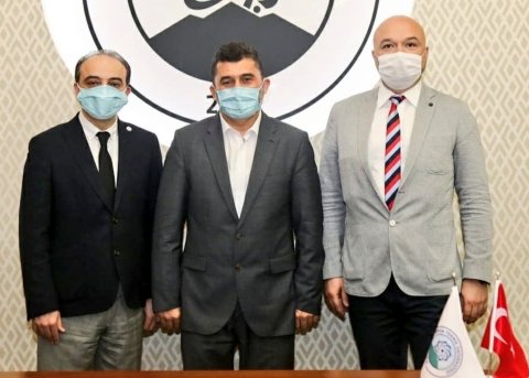 BTÜ MİMARLIK FAKÜLTESİ DEKAN DEĞİŞİMİ PROF DR BEYHAN BAYHAN PROF DR EGEMEN ARAS PROF DR ARİF KARADEMİR