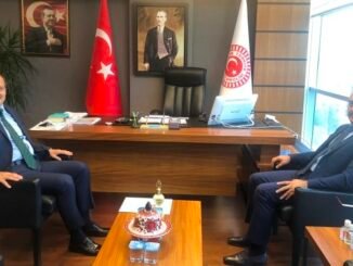 HAKAN ÇAVUŞOĞLU VE iSMET BÜYÜKATAMAN