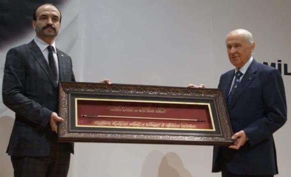 MHP iL BASKANI CiHANGiR KALKANCI VE DEVLET BAHCELi MHP iL BASKANI CiHANGiR KALKANCI VE DEVLET BAHCELi