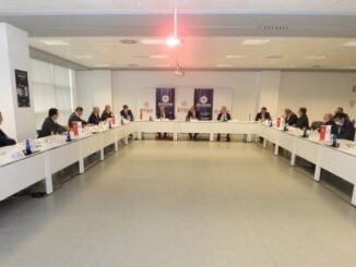 SANAYi BOLGELERiNDE KiRALAMA FORMULU SANAYi VE TEKNOLOJi BAKAN YARDIMCISI HASAN OZDEDE BTSO TOPLANTI