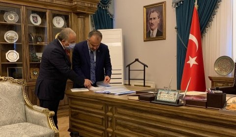 BUYUKSEHiR BELEDiYE BASKANI ALiNUR AKTAS VE GURKAN KAYA BUYUKSEHiR BELEDiYE BASKANI ALiNUR AKTAS VE GURKAN KAYA