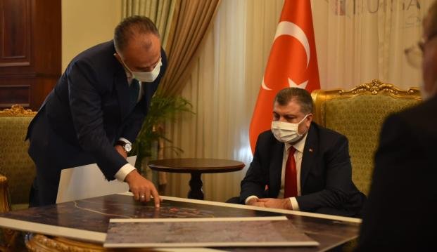 BUYUKSEHiR BELEDiYE BASKANI ALiNUR AKTAS SEHiR HASTANESi CEVRE DUZENLEMESi iCiN SAGLIK BAKANI FAHRETTiN KOCAYA BiLGi VERDi BUYUKSEHiR BELEDiYE BASKANI ALiNUR AKTAS SEHiR HASTANESi CEVRE DUZENLEMESi iCiN SAGLIK BAKANI FAHRETTiN KOCAYA BiLGi VERDi