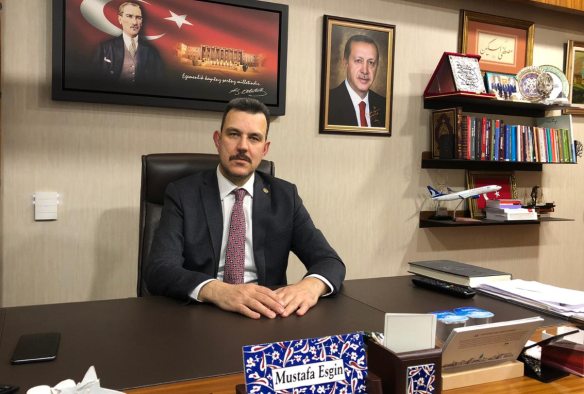 AK PARTI BURSA MILLETVEKILI DR MUSTAFA ESGIN