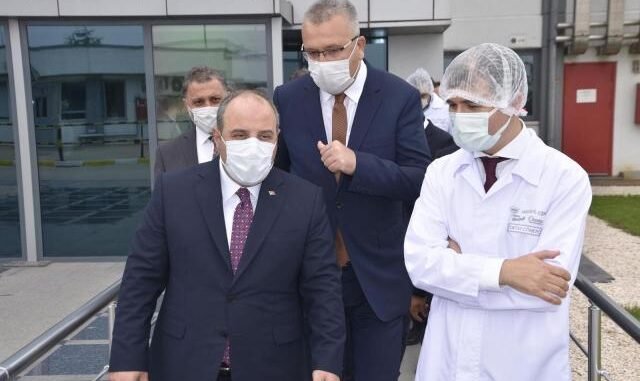 KARACABEY BELEDIYE BASKANI ALI OZKAN VE SANAYI VE TEKNOLOJI BAKANI MUSTAFA VARANK KARACABEY BELEDIYE BASKANI ALI OZKAN VE SANAYI VE TEKNOLOJI BAKANI MUSTAFA VARANK