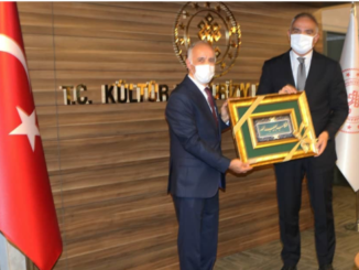 TARiHi CARSILAR FEDERASYONU BASKANI MUHSiN OZYILDTIRIM KULTUR VE TURiZM BAKANI MEHMET NURi ERSOY