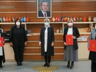 AK PARTi iLCE KADIN KOLLARI YENi BASKANLAR VE SELVA CAM