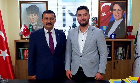 IYI PARTI IL BASKANI SELCUK TURKOGLU VE ITI PARTI IL GENCLIK KOLLARI BASKANI UGUR CAN ALTINSOY IYI PARTI IL BASKANI SELCUK TURKOGLU VE ITI PARTI IL GENCLIK KOLLARI BASKANI UGUR CAN ALTINSOY