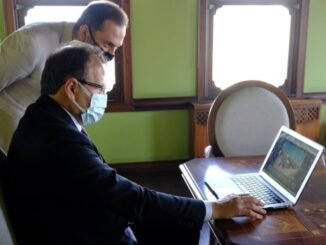 HAKAN CAVUSOGLU VE YILIN FOTOGRAFLARI SECIMI
