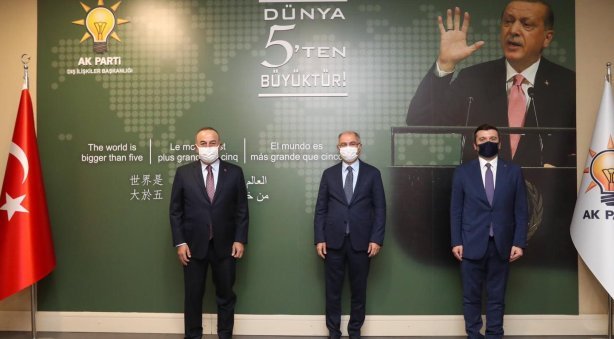 AK PARTi GENEL BASKAN YARDIMCISI EFKAN ALA VE DISiSLERi BAKANI MEVLUT CAVUSOGLU AK PARTi GENEL BASKAN YARDIMCISI EFKAN ALA VE DISiSLERi BAKANI MEVLUT CAVUSOGLU