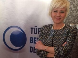 BEYAZAY DERNEGi BURSA SUBESi BASKANI FUSUN KOYUNLULAR