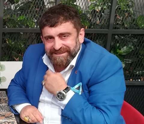 DENiZ UZULMEZ DENiZ UZULMEZ