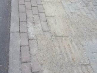 KARDA ATILAN TUZLARLA BOZULAN KALDIRIMLAR