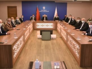 AK PARTi iL BASKANI DAVUT GURKAN VE ESKi BELEDiYE BASKANLARI