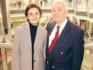 MUAMMER AGIM YASINDA VEFAT ETTi
