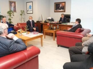 OLAY MEDYA ZiYARETi BUYUKSEHiR BELEDiYE BASKANI ALiNUR AKTAS YONETiCi VE YAZARLARLA SOHBET