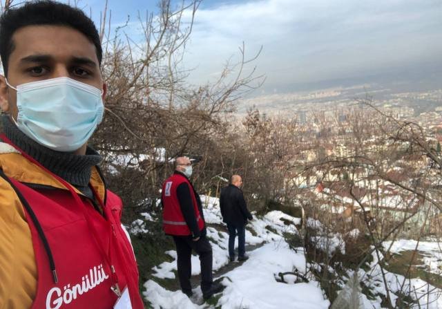 KIZILAY GONULLUSU CEZAYiRLi YASiN KIZILAY GONULLUSU CEZAYiRLi YASiN