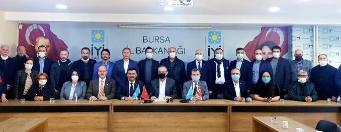 iYi PARTi YLUKSEK HEYECAN KALABALIK GORUNTU iYi PARTi YLUKSEK HEYECAN KALABALIK GORUNTU
