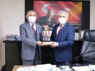 SANAYi VE TEKNOLOJi iL MUDURU LATiF DENiZ VE KELES BELEDiYE BASKANI MEHMET KESKiN