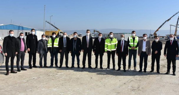 YENiSEHiR HIZLI TREN iLK SANTiYESi AK PARTi BURSA MiLLETVEKiLLERi MUSTAFGA ESGiN VE REFiK OZEN ZiYARETi YENiSEHiR HIZLI TREN iLK SANTiYESi AK PARTi BURSA MiLLETVEKiLLERi MUSTAFGA ESGiN VE REFiK OZEN ZiYARETi