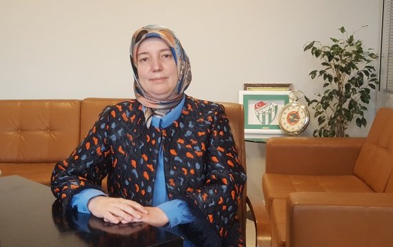 AK PARTi KADIN KOLLARI TESKiLAT BASKANI EMiNE YAVUZ GOZGEC AK PARTi KADIN KOLLARI TESKiLAT BASKANI EMiNE YAVUZ GOZGEC