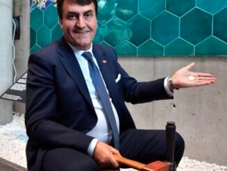 OSMANGAZi BELEDiYE BASKANI MUSTAFA DUNDAR