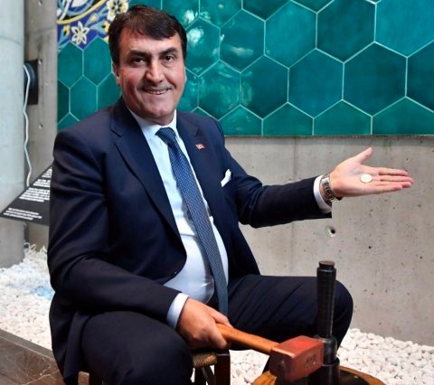 OSMANGAZi BELEDiYE BASKANI MUSTAFA DUNDAR