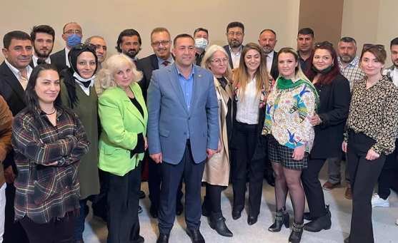 TDP IL BASKANI BULENT CELIK VE YONETIMI TDP IL BASKANI BULENT CELIK VE YONETIMI