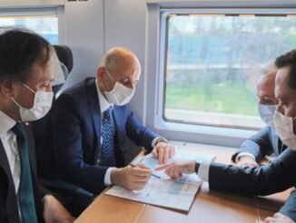 ULASTIRMA BAKANI ADiL KARAiSMAiLOGLU HIZLI TRENLE KARAMANA GiDiYOR