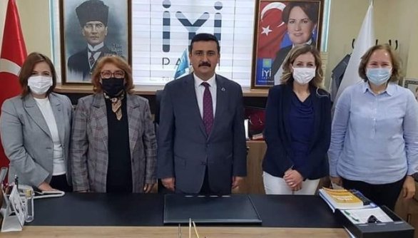 IYI PARTI IL BASKANI SELCIK TURKOGLU VE GUNESIN KADINLARI KOOPERATIFI IYI PARTI IL BASKANI SELCIK TURKOGLU VE GUNESIN KADINLARI KOOPERATIFI