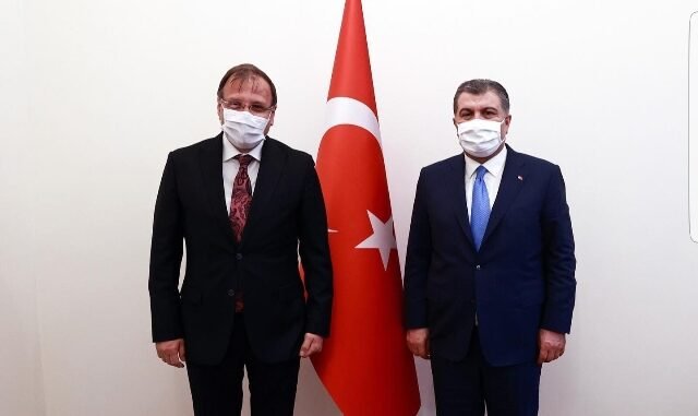 SAGLIK BAKANI DR FAHRETTiN KOCA VE HAKAN CAVUSOGLU GORUSMESi SAGLIK BAKANI DR FAHRETTiN KOCA VE HAKAN CAVUSOGLU GORUSMESi