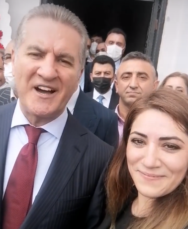 MUSTAFA SARIGUL VE OZLEM YERLiKAYA MUSTAFA SARIGUL VE OZLEM YERLiKAYA