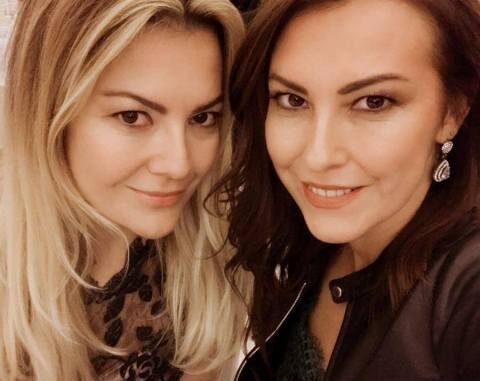 ASLI ZENGIN VE BANU ZENGIN ASLI ZENGIN VE BANU ZENGIN