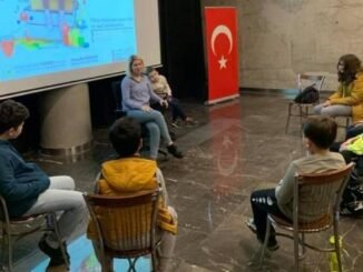 COCUKLAR iCiN FELSEFE ATOLYESi NURCAN TUMEN