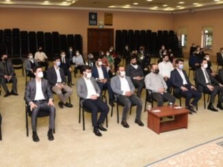 AK PARTi iL BASKANI DAVUT GURKAN GENCLERi DiNLEDi