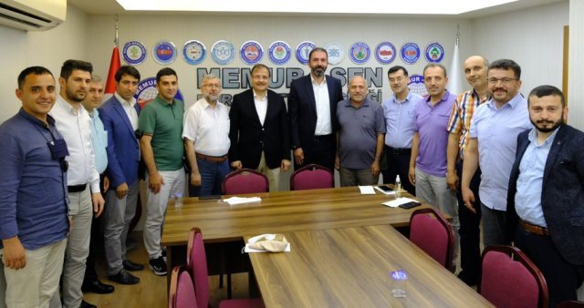 HAKAN CAVUSOGLU VE MEMUR SEN BASKAN GOKHAN YUNKUL HAKAN CAVUSOGLU VE MEMUR SEN BASKAN GOKHAN YUNKUL