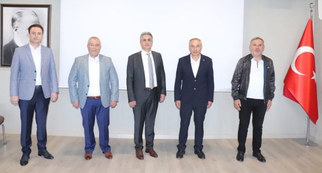 iNSAAT SEKTORU VE iMSiAD YONETiMi BASIN ACIKLAMASI iNSAAT SEKTORU VE iMSiAD YONETiMi BASIN ACIKLAMASI