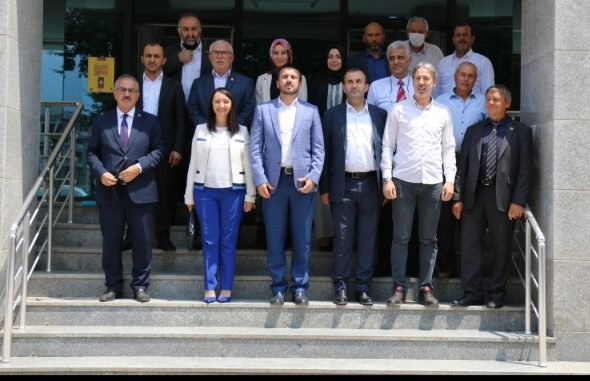 BiLECiK PAZARYERi BELEDiYE BASKANI ZEKiYE TEKiN VE KESTEL BELEDiYE BASKANI ONDER TANIR BiLECiK PAZARYERi BELEDiYE BASKANI ZEKiYE TEKiN VE KESTEL BELEDiYE BASKANI ONDER TANIR
