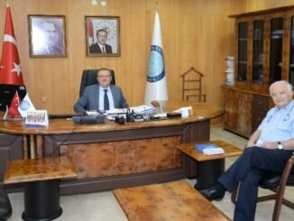 BUU REKTORU PROF DR AHMET SAiM KILAVUZ VE CELAL BEYSEL
