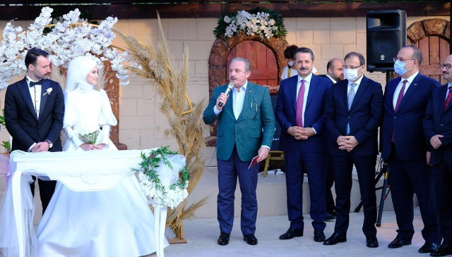 TBMM BASKANI MUSTAFA SENTOP VE CEMALETTIN TORUNUN OGLUNUN NIKAHI TBMM BASKANI MUSTAFA SENTOP VE CEMALETTIN TORUNUN OGLUNUN NIKAHI