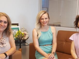 OYA EROGLU EBRU KOCANALI SEYDA SENCAYIR BUiKAD YONETiMi ZiYARET