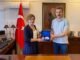 AK PARTi BURSA MiLLETVEKiLi DR MUSTAFA ESGiN VE SOFYA BUYUKELCiSi AYLiN SEKiZKOK