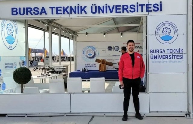 BURAK EDiN TEKNOFEST BTU STANDINDA BURAK EDiN TEKNOFEST BTU STANDINDA