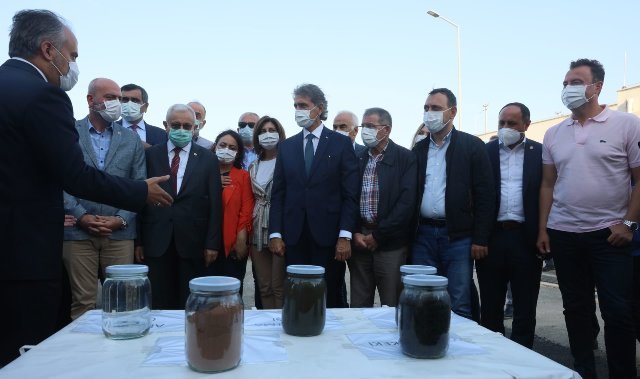 TBMM MUSiLAJ KOMiSYONU VE BUYUKSEHiR BELEDiYE BASKANI ALiNUR AKTAS TBMM MUSiLAJ KOMiSYONU VE BUYUKSEHiR BELEDiYE BASKANI ALiNUR AKTAS