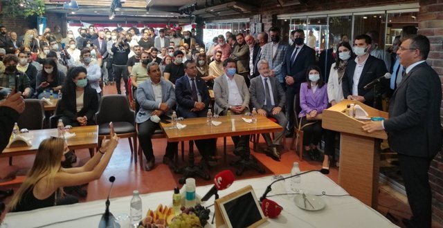 CHP GRUP BASKANVEKiLi OZGUR OZEL VE GORUKLE GENCLER CHP GRUP BASKANVEKiLi OZGUR OZEL VE GORUKLE GENCLER