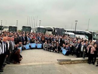 IYI PARTI OTOBUSLE ISTANBULA GITTI