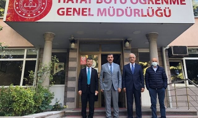 AK PARTi BURSA MiLLETVEKiLi MUFiT AYDIN VE HAYAT BOYU OGRENME GENEL MUDURU SABAHATTiN DULGER AK PARTi BURSA MiLLETVEKiLi MUFiT AYDIN VE HAYAT BOYU OGRENME GENEL MUDURU SABAHATTiN DULGER