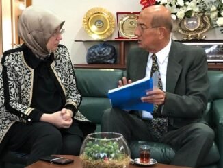 AK PARTi BURSA MiLLETVEKiLi EMiNE YAVUZ GOZGEC VE BAHRi SARLI