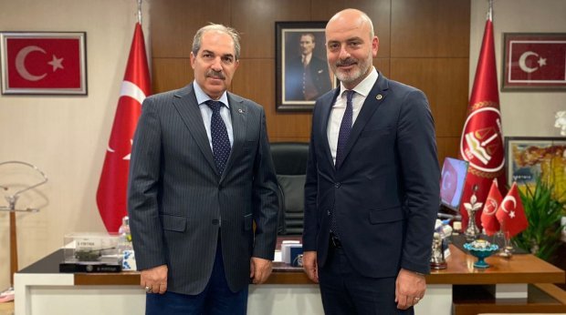 AK PARTi BURSA MiLLETVEKiLi ZAFER ISIK VE SAYISTAY DAiRE BASKANI iSMAiL DESTAN AK PARTi BURSA MiLLETVEKiLi ZAFER ISIK VE SAYISTAY DAiRE BASKANI iSMAiL DESTAN