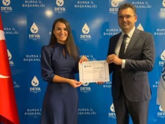 DEVA GENEL BASKAN YARDIMCISI BURAK DALGIN VE DEVA NiLUFER iLCE BASKANI MiNE RANA KAHRAMANOGLU