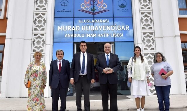 OSMANGAZi BELEDiYE BASKANI MUSTAFA DUNDAR ULUSLARARASI MURAD HUDAVENDiGAR ANADOLU iMAM HATiP LiSESi MUDURU MEHMET TURKMEN VE OGRETMENLER OSMANGAZi BELEDiYE BASKANI MUSTAFA DUNDAR ULUSLARARASI MURAD HUDAVENDiGAR ANADOLU iMAM HATiP LiSESi MUDURU MEHMET TURKMEN VE OGRETMENLER
